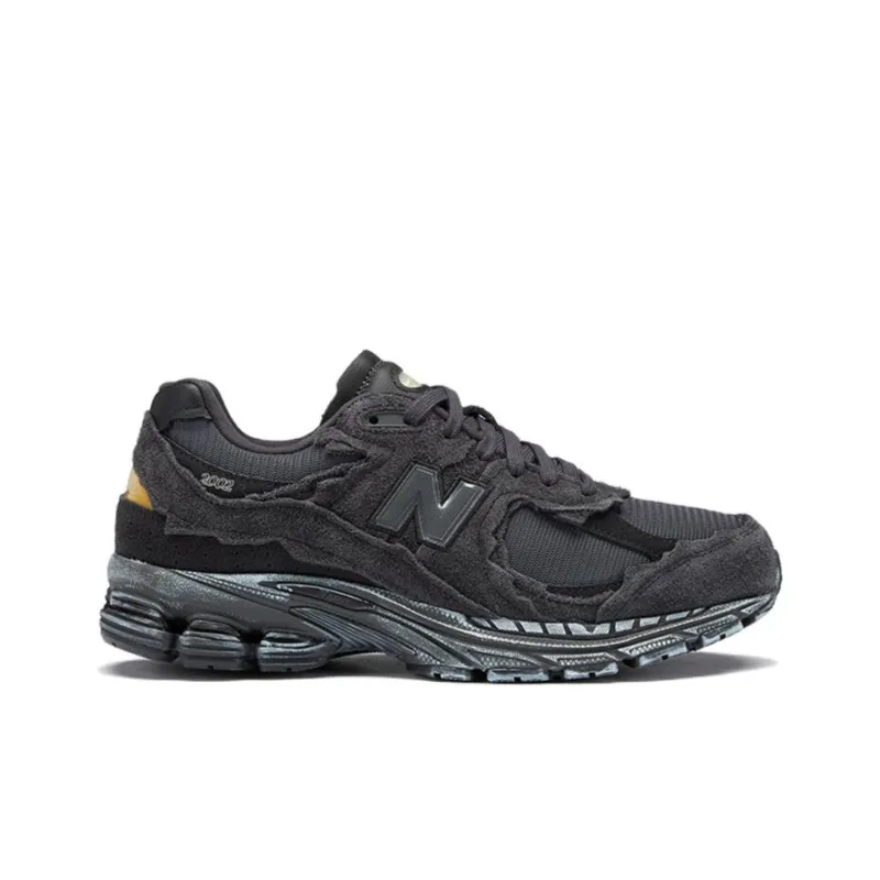 New Balance NB 2002R