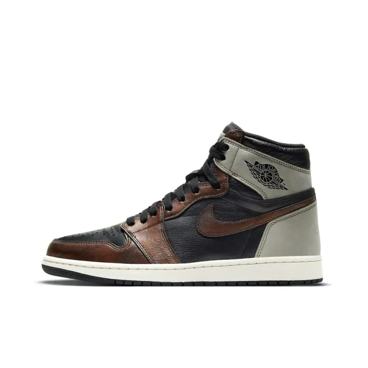 Кроссовки Air Jordan 1