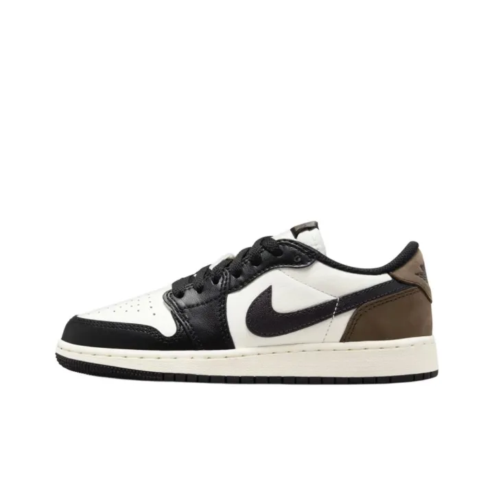 Кроссовки Air Jordan 1